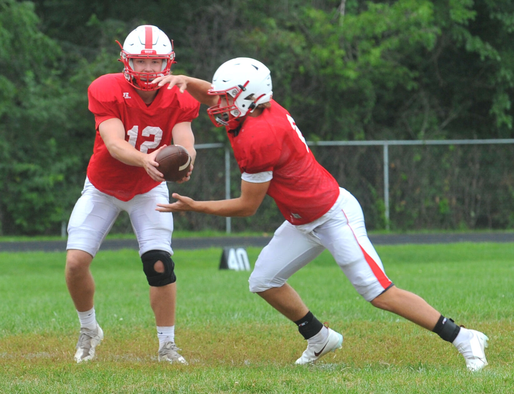 081522-qc-spt-west fb practice-188